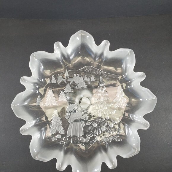 Vintage 1980s Mikasa Christmas Story Footed Bon Bon, Frosted Glass, Germany - Picture 5 of 13